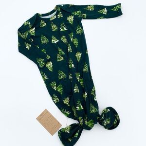 Joss + green organic bamboo soft Christmas tree baby tie nightgown 0-3 months